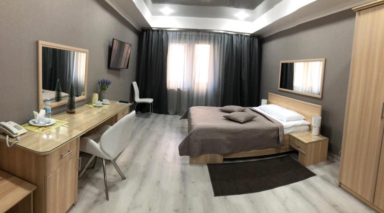 Mercury Hotel Kharkiv Bagian luar foto