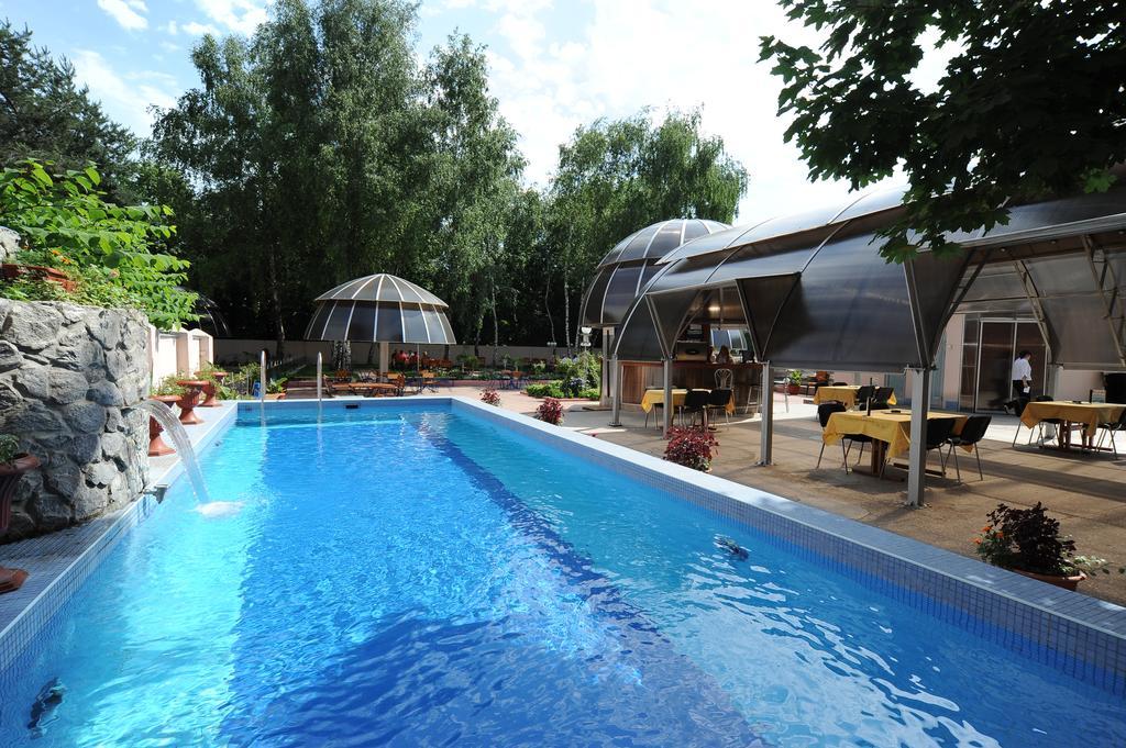 Mercury Hotel Kharkiv Bagian luar foto