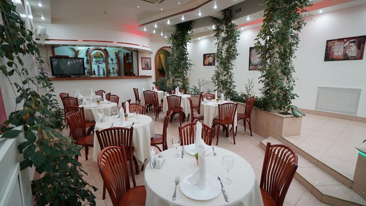 Mercury Hotel Kharkiv Bagian luar foto