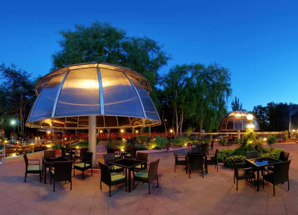 Mercury Hotel Kharkiv Bagian luar foto