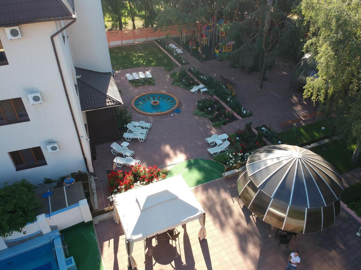 Mercury Hotel Kharkiv Bagian luar foto